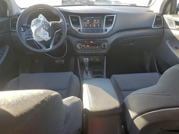 KM8J33A41JU671648 2018 HYUNDAI TUCSON - Image 8