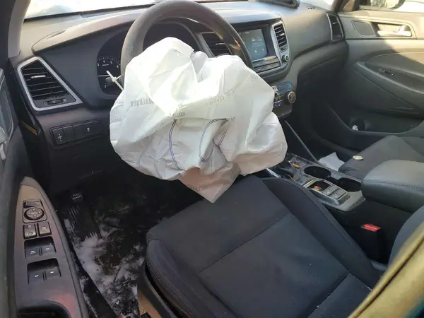 KM8J33A41JU691740 2018 HYUNDAI TUCSON - Image 8
