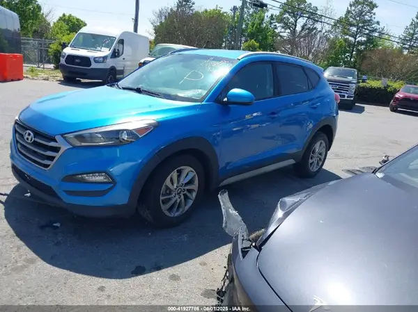 KM8J33A41JU694153 2018 HYUNDAI TUCSON - Image 2