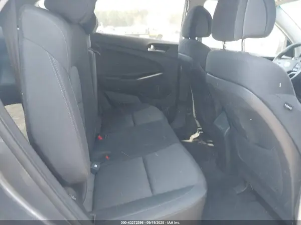 KM8J33A41JU694511 2018 HYUNDAI TUCSON - Image 8