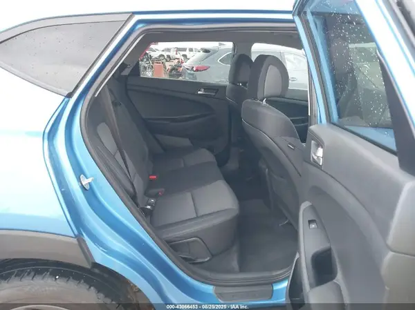 KM8J33A41JU699093 2018 HYUNDAI TUCSON - Image 8