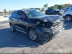 KM8J33A41JU700615 2018 HYUNDAI TUCSON