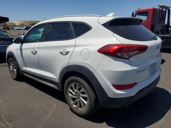 KM8J33A41JU708293 2018 HYUNDAI TUCSON - Image 2