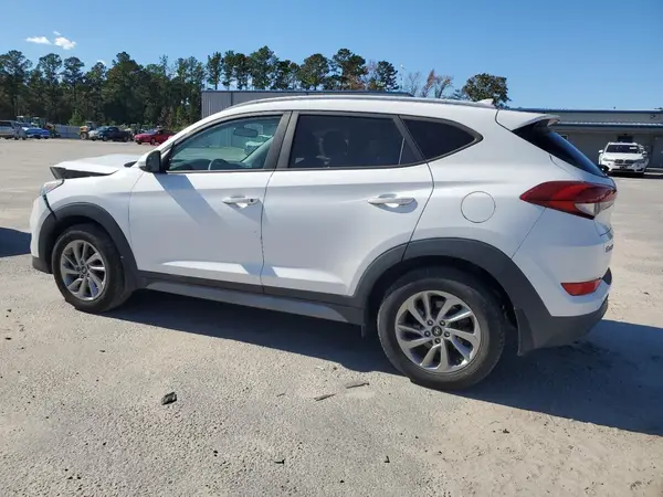KM8J33A41JU709248 2018 HYUNDAI TUCSON - Image 2