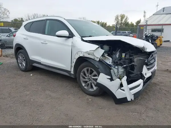 KM8J33A41JU714787 2018 HYUNDAI TUCSON - Image 1