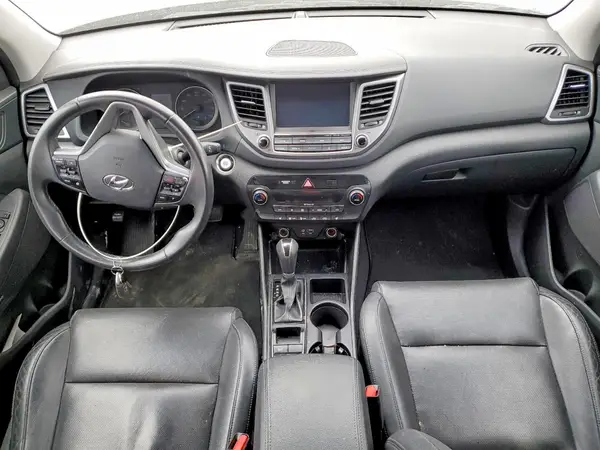 KM8J33A41JU719231 2018 HYUNDAI TUCSON - Image 8