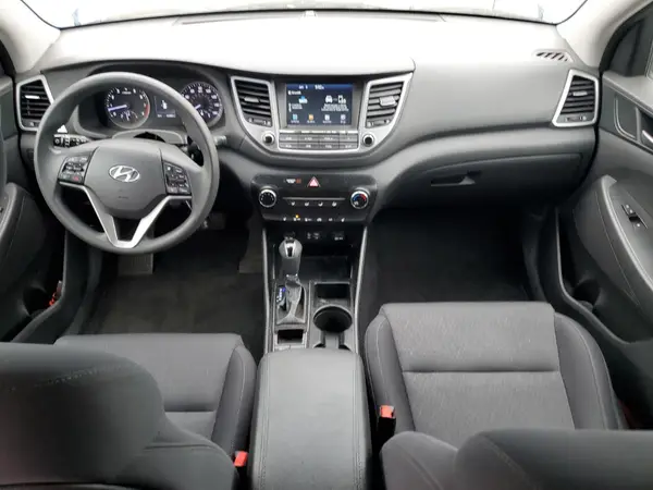 KM8J33A41JU725658 2018 HYUNDAI TUCSON - Image 8