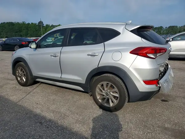 KM8J33A41JU728883 2018 HYUNDAI TUCSON - Image 2