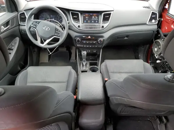 KM8J33A41JU789537 2018 HYUNDAI TUCSON - Image 8
