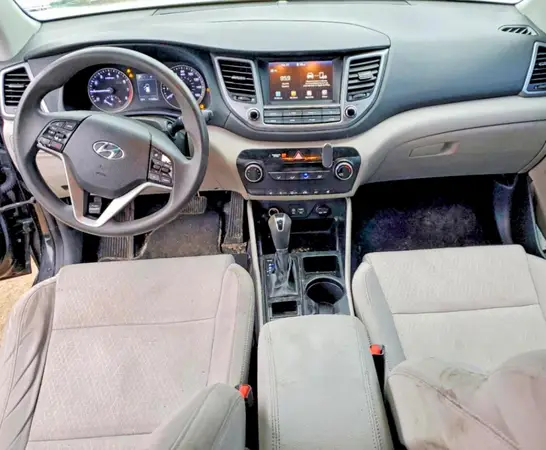 KM8J33A41JU808295 2018 HYUNDAI TUCSON - Image 8