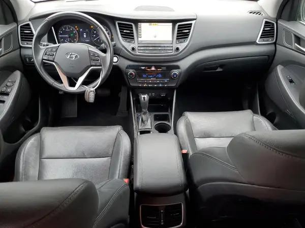 KM8J33A41JU813433 2018 HYUNDAI TUCSON - Image 8