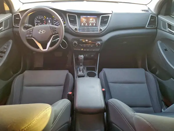 KM8J33A41JU836095 2018 HYUNDAI TUCSON - Image 8