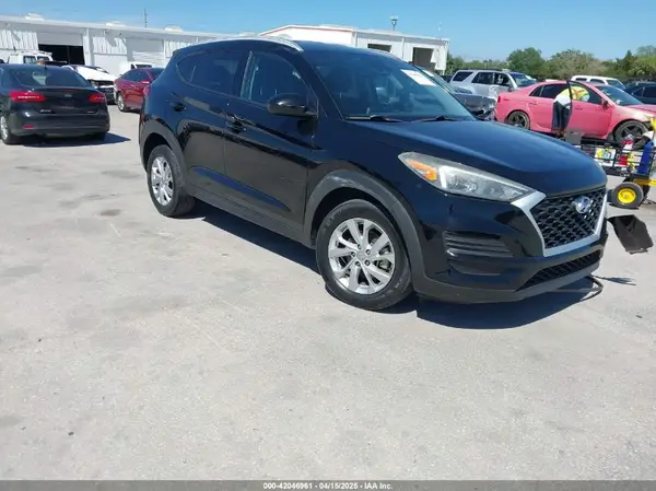 KM8J33A41KU019176 2019 HYUNDAI TUCSON - Image 1