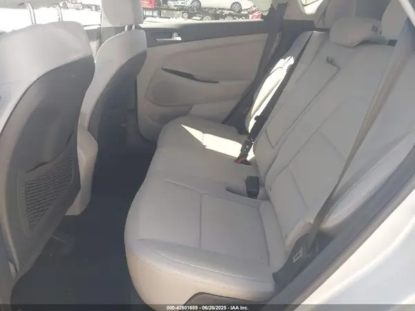 KM8J33A41KU024409 2019 HYUNDAI TUCSON - Image 8
