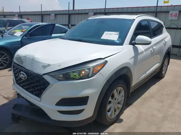 KM8J33A41KU070449 2019 HYUNDAI TUCSON - Image 2