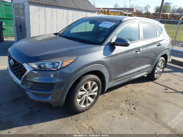 KM8J33A41KU073965 2019 HYUNDAI TUCSON - Image 2
