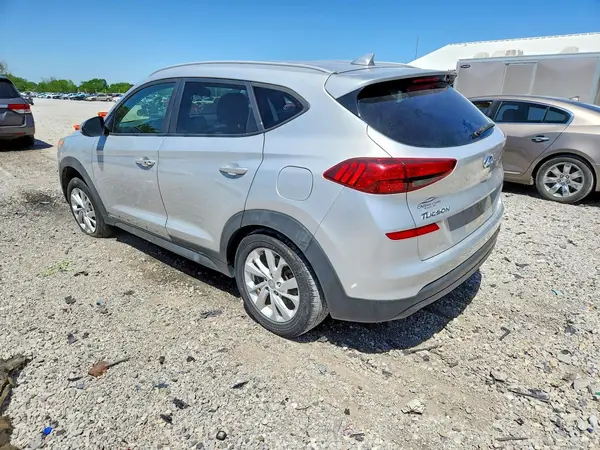 KM8J33A41KU863976 2019 HYUNDAI TUCSON - Image 2