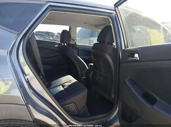 KM8J33A41KU886710 2019 HYUNDAI TUCSON - Image 8