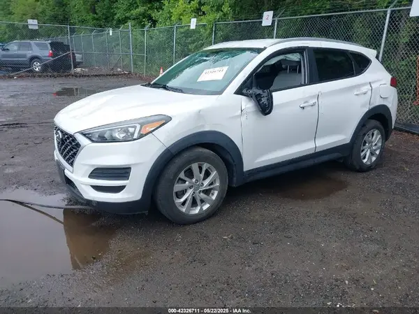 KM8J33A41LU161061 2020 HYUNDAI TUCSON - Image 2