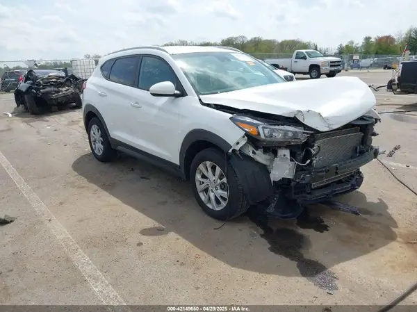 KM8J33A41MU315916 2021 HYUNDAI TUCSON - Image 1