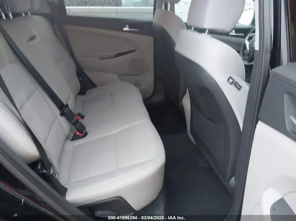 KM8J33A41MU359463 2021 HYUNDAI TUCSON - Image 8
