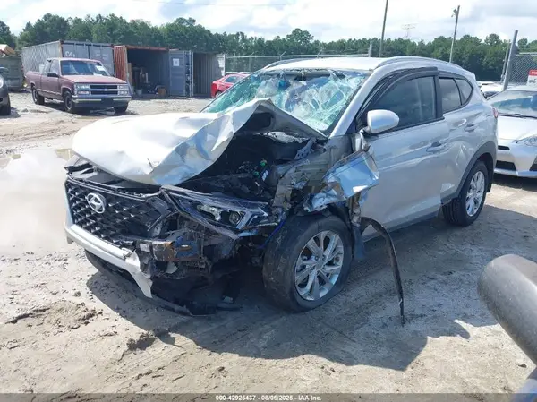KM8J33A41MU390079 2021 HYUNDAI TUCSON - Image 2