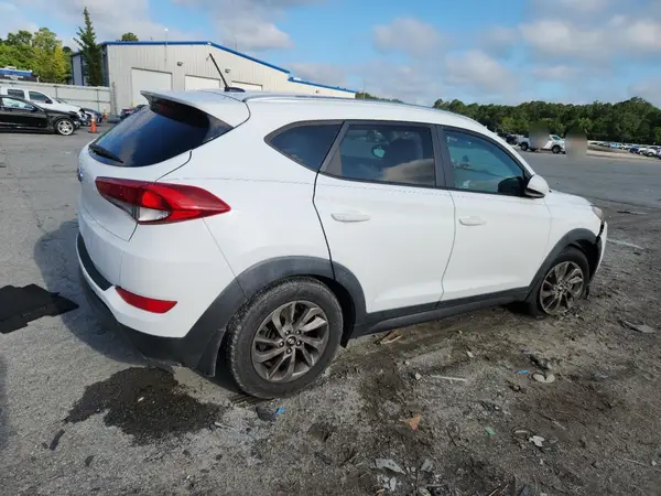 KM8J33A42GU023843 2016 HYUNDAI TUCSON - Image 2