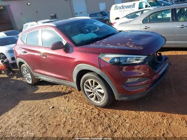 KM8J33A42GU030274 2016 HYUNDAI TUCSON - Image 1