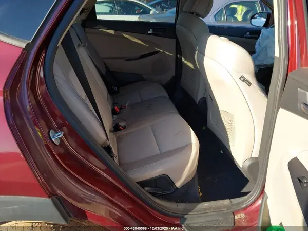 KM8J33A42GU030274 2016 HYUNDAI TUCSON - Image 8