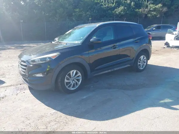 KM8J33A42GU054428 2016 HYUNDAI TUCSON - Image 2