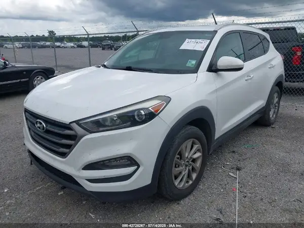 KM8J33A42GU061590 2016 HYUNDAI TUCSON - Image 2