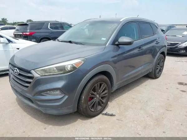 KM8J33A42GU069382 2016 HYUNDAI TUCSON - Image 2