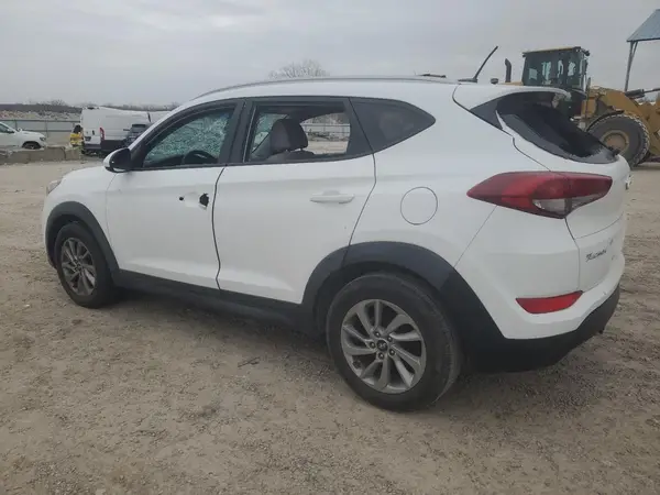 KM8J33A42GU075408 2016 HYUNDAI TUCSON - Image 2