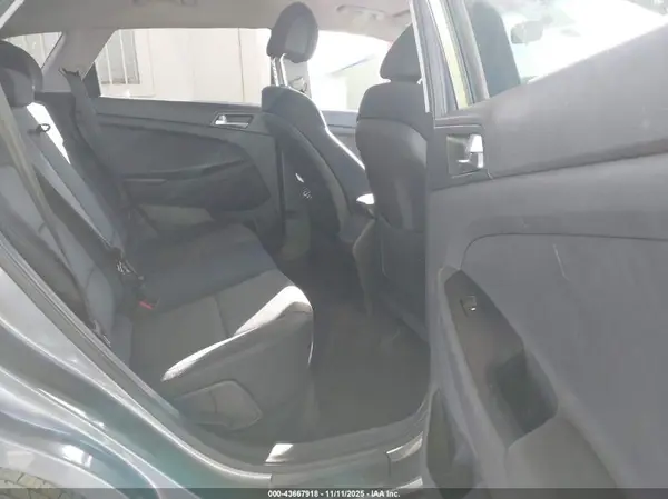 KM8J33A42GU085453 2016 HYUNDAI TUCSON - Image 8