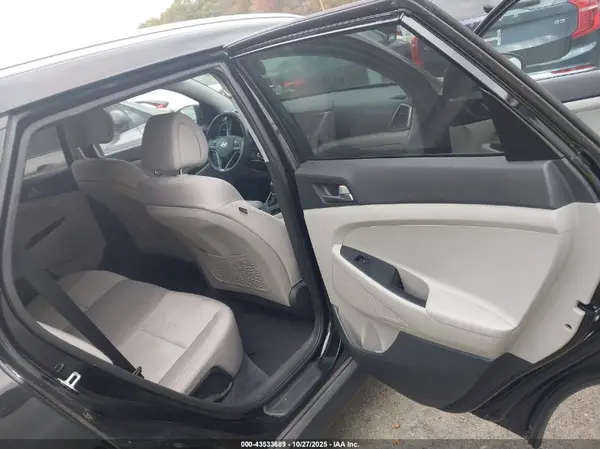 KM8J33A42GU091981 2016 HYUNDAI TUCSON - Image 8