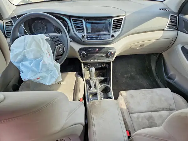 KM8J33A42GU122680 2016 HYUNDAI TUCSON - Image 8