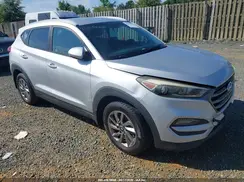 KM8J33A42GU144727 2016 HYUNDAI TUCSON