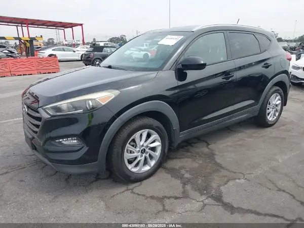 KM8J33A42GU145747 2016 HYUNDAI TUCSON - Image 2