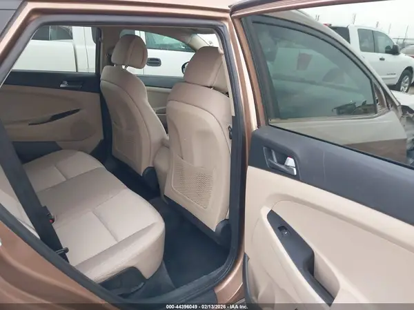KM8J33A42GU154349 2016 HYUNDAI TUCSON - Image 8