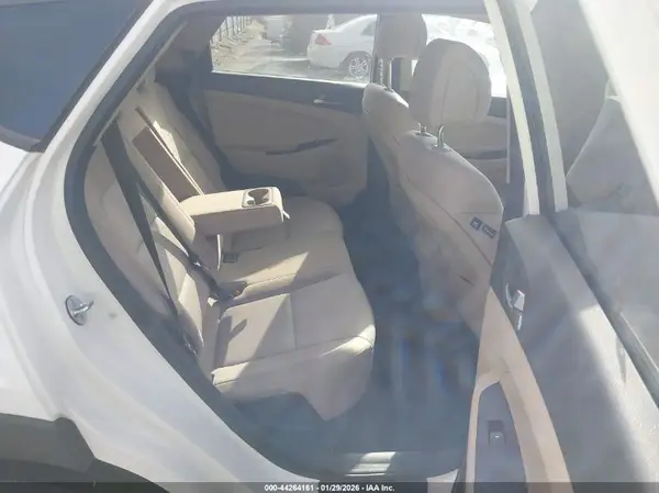 KM8J33A42GU160068 2016 HYUNDAI TUCSON - Image 8