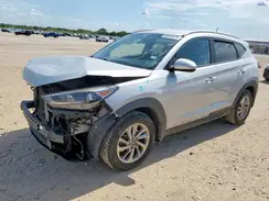 KM8J33A42GU162886 2016 HYUNDAI TUCSON