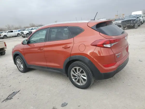 KM8J33A42GU188243 2016 HYUNDAI TUCSON - Image 2