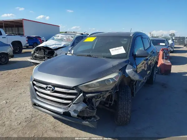 KM8J33A42GU210192 2016 HYUNDAI TUCSON - Image 2