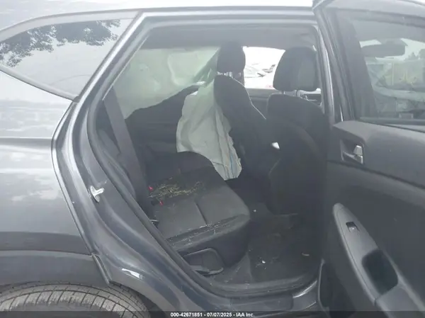 KM8J33A42GU212055 2016 HYUNDAI TUCSON - Image 8