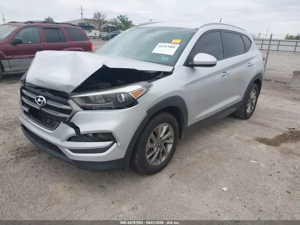 KM8J33A42GU212539 2016 HYUNDAI TUCSON - Image 2