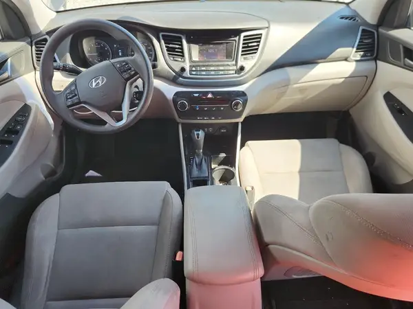 KM8J33A42GU225629 2016 HYUNDAI TUCSON - Image 8
