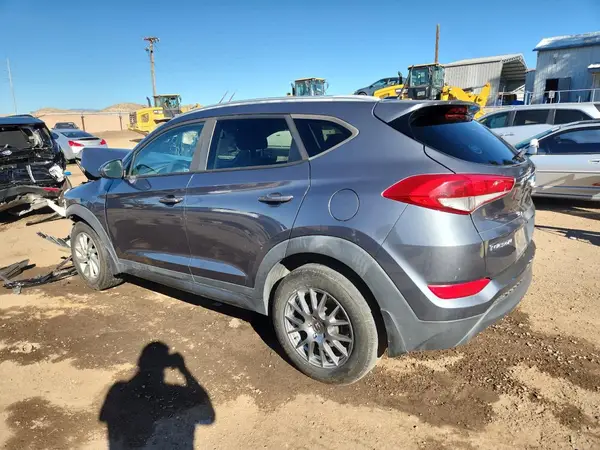 KM8J33A42GU229390 2016 HYUNDAI TUCSON - Image 2