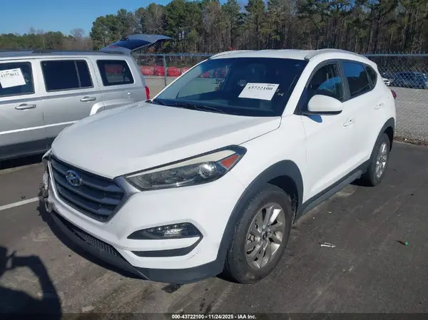 KM8J33A42HU267719 2017 HYUNDAI TUCSON - Image 2