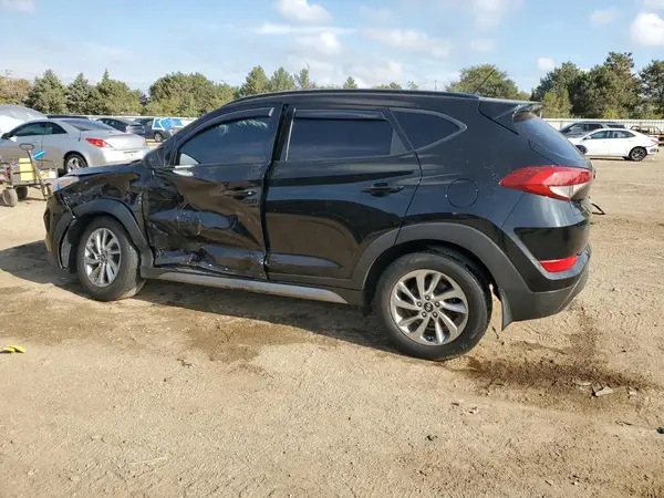KM8J33A42HU300573 2017 HYUNDAI TUCSON - Image 2