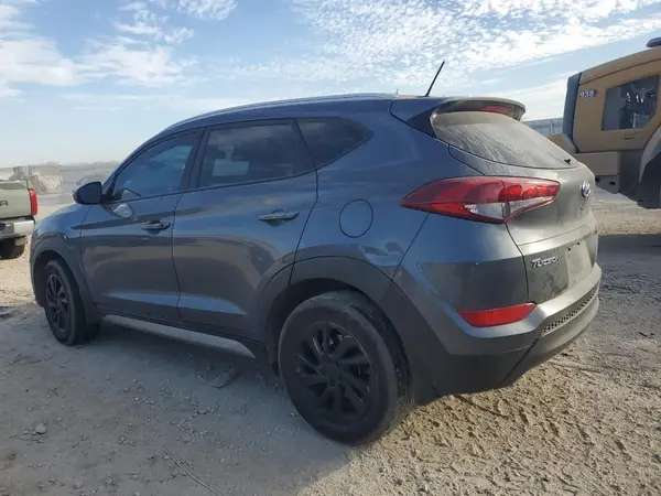 KM8J33A42HU334254 2017 HYUNDAI TUCSON - Image 2